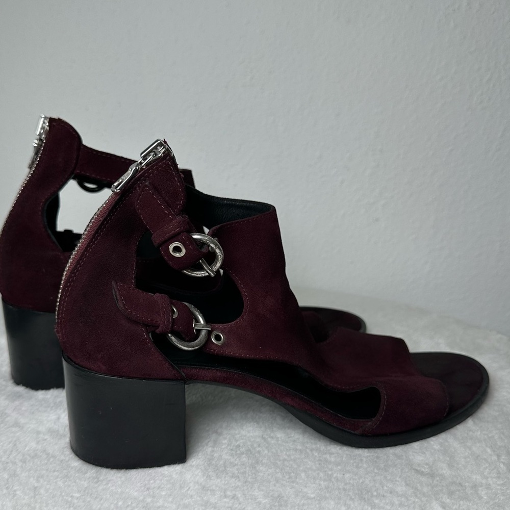 Rag & Bone Burgundy Made in Italy Suede Sandals in Size 7.5 or 8 - Picture 4 of 12